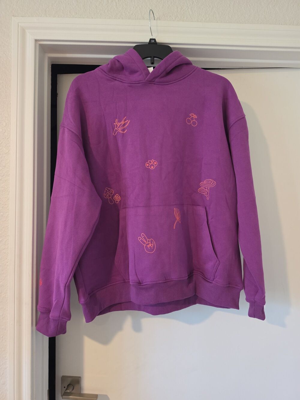 NWOT Moment Orchid Freesize Hoodie Sz S/M